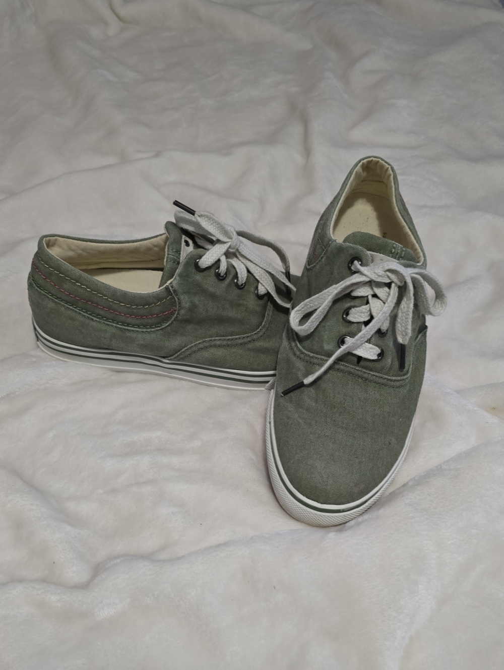 LL Bean Sun Washed Canvas Sneakers
